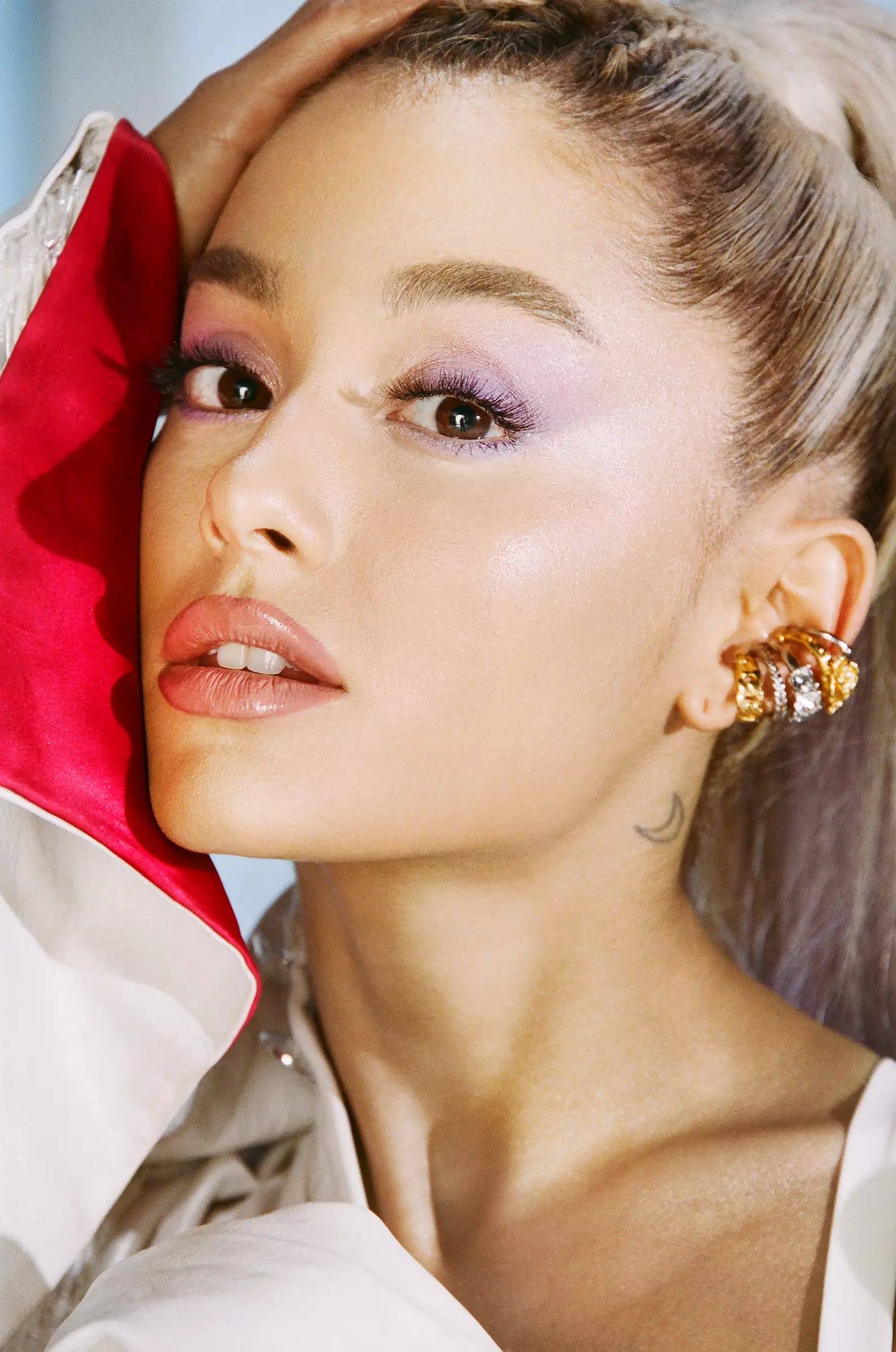 Ariana Grande AI Voice Generator